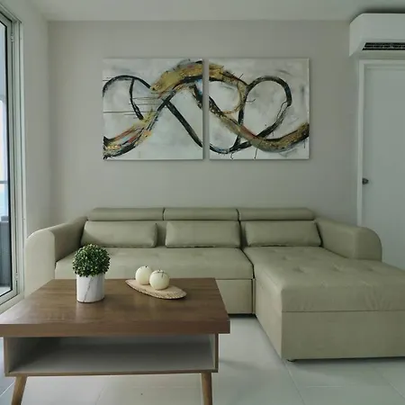 Apartamento Oceanfront Elegance 2br-amazing Pools-beach Access *