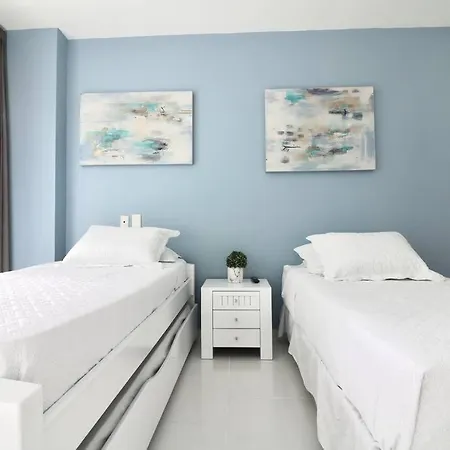 Apartamento Oceanfront Elegance 2br-amazing Pools-beach Access *