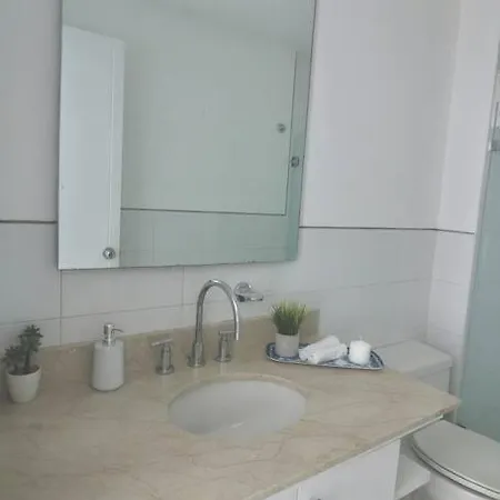 Oceanfront Elegance 2br-amazing Pools-beach Access *