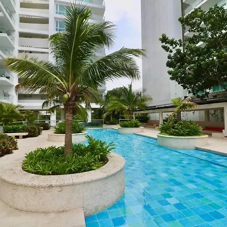 Apartment Oceanfront Elegance 2br-amazing Pools-beach Access Cartagena